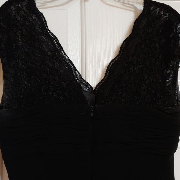 Dress - Picture 4 of 6